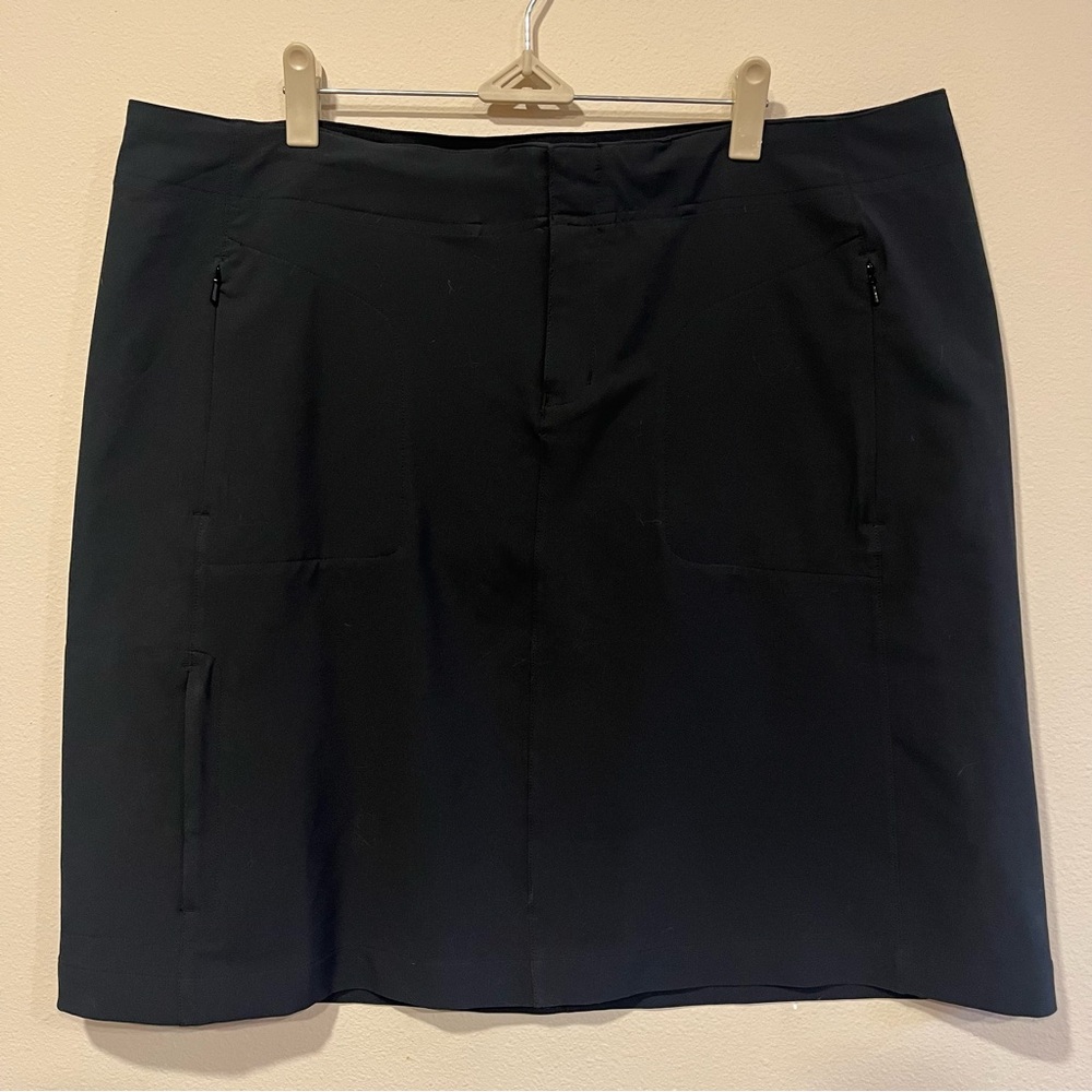 REI Black Outdoor Skirt Size 16